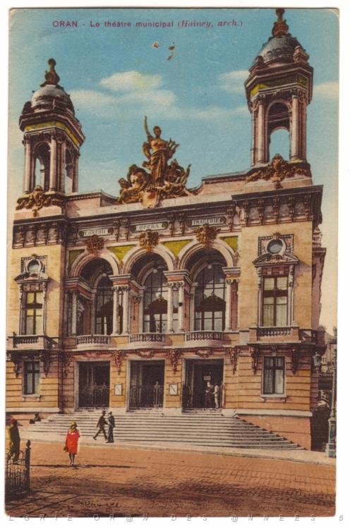 047  LE THEATRE MUNICIPAL.JPG